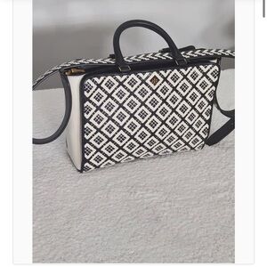 NWT Tori Burch Robinson woven-leather small zip satchel